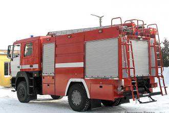 15 новых "пожарок" с двухрядной кабиной на шасси МАЗ-530905 получили украинские спасатели