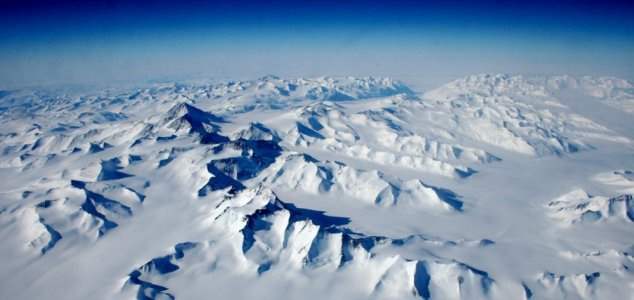 Огромные каньоны обнаружены под Антарктидой