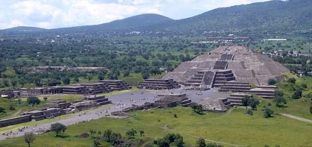 Пирамида Луны,Мексика,Теотиуакан