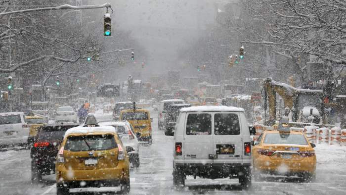 снег в нью-йорке