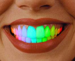 цветные зубы