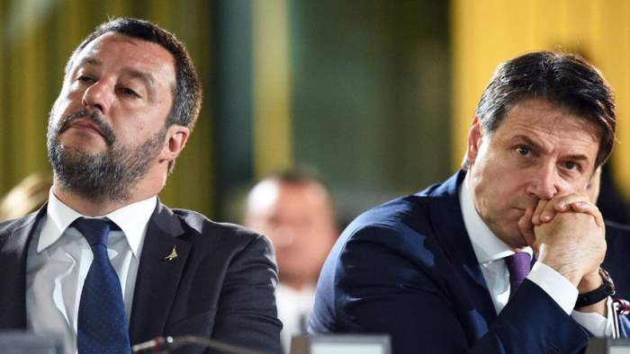 Вице-премьер Италии Маттео Сальвини и премьер-министр Джузеппе Конте