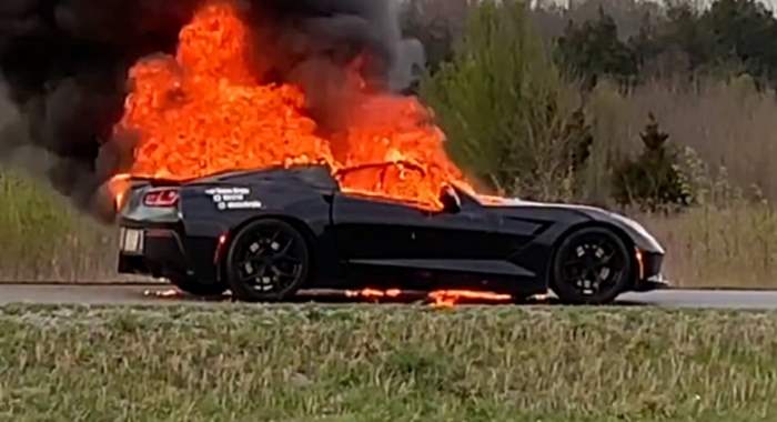 Chevrolet Corvette,пожар