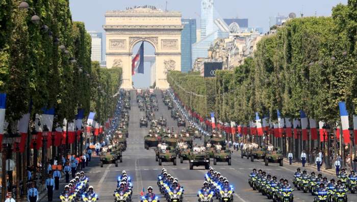 Франция парад