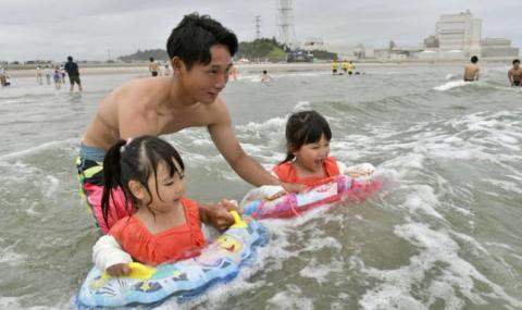 пляж на Фукусиме