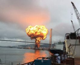 Нефтяной танкер взорвался