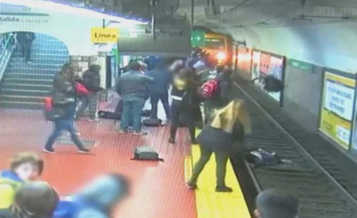 Инцидент на станции метро