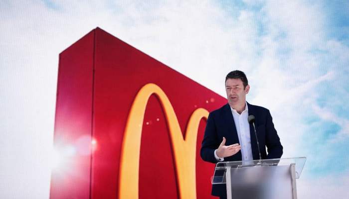 Босс McDonald's уволен