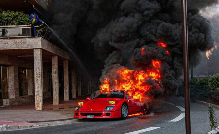 Ferrari F40,сгорела,пожар