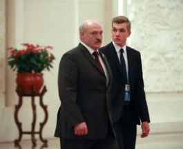 Лукашенко распустил правительство
