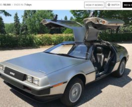 DeLorean DMC-12