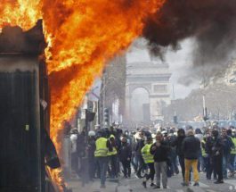 протесты париж
