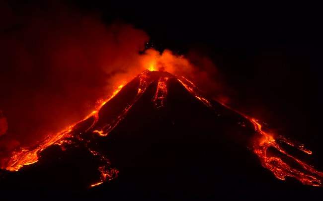 Этна, Сицилия, вулкан, извержение,