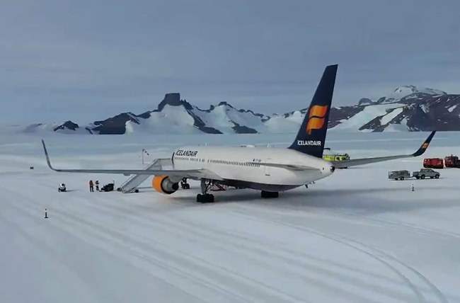 Антарктида, Boeing 767, взлетно-посадочная полоса,