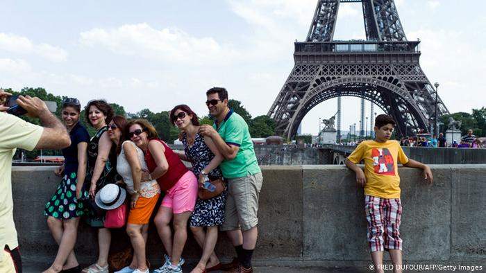 Эйфелева башня, Франция, туристы,