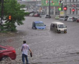 Ливень, Днепр, видео, потоп, наводнение, дождь,