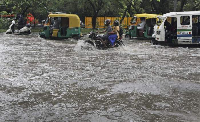 Индия, Мумбаи, наводнение,