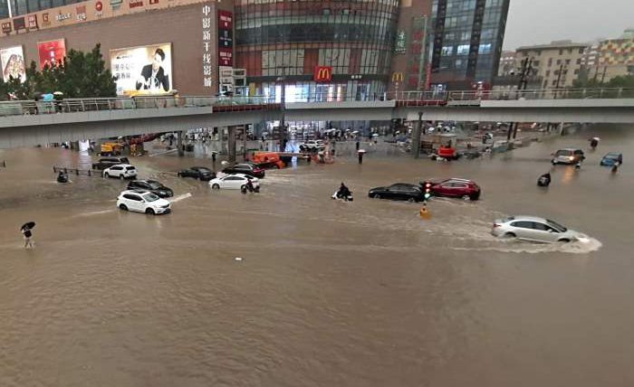Чжэнчжоу, Китай, наводнение, метро,