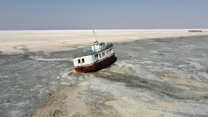 Ближний восток, вода, нехватка воды, засуха, Иордания, Урмия, Иран,