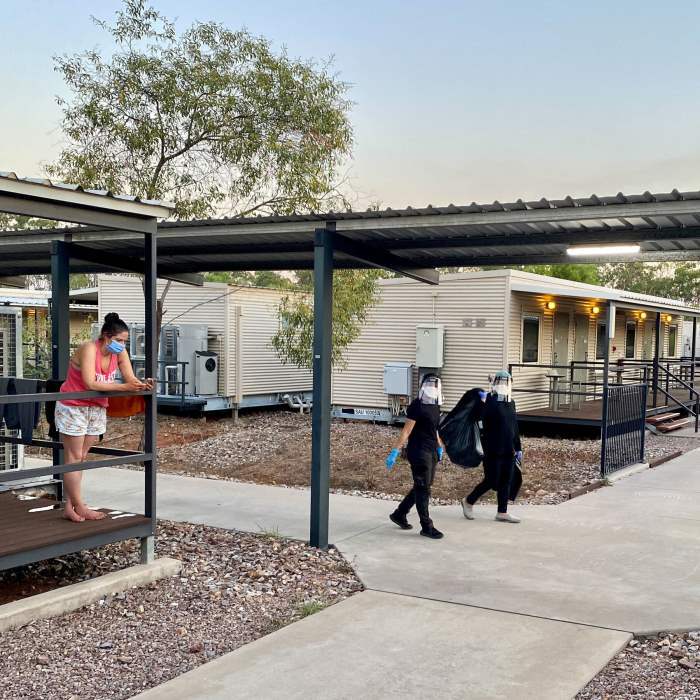 лагеря невакцинированные австралия