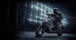 Yamaha выпускает впечатляющий футуристический скутер